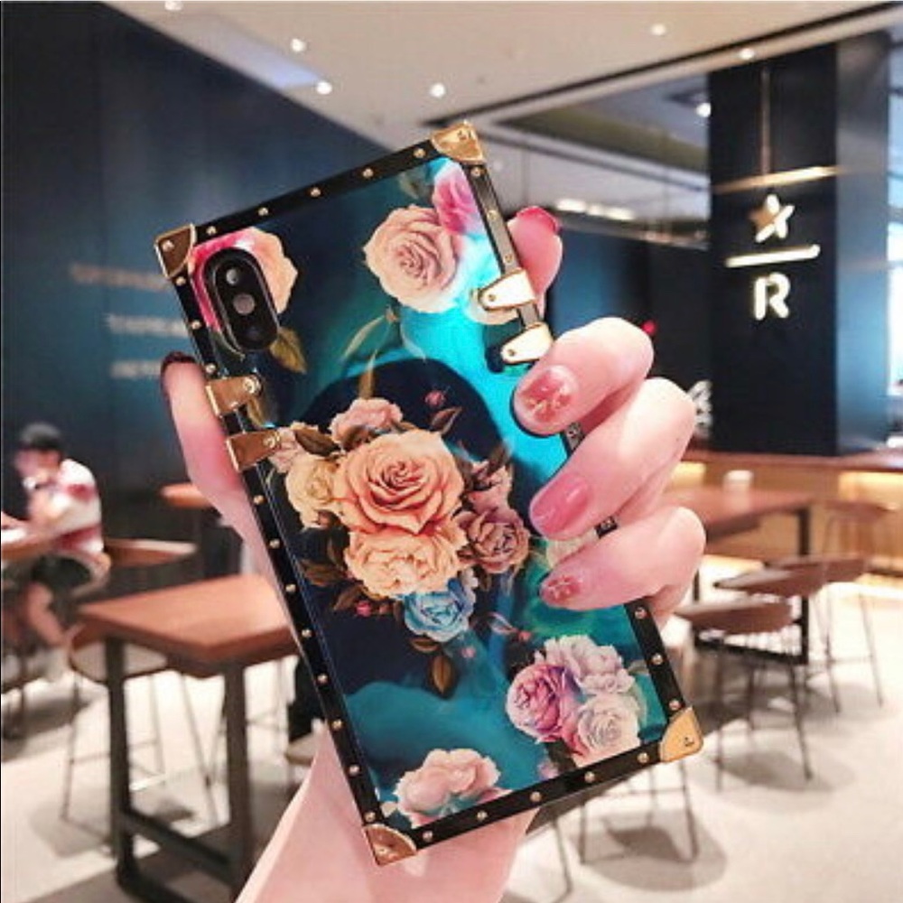 FREE GIFT Floral iPhone X case & PopSocket